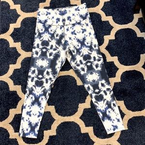 Maidenform Women’s Active Leggings, size X-Large